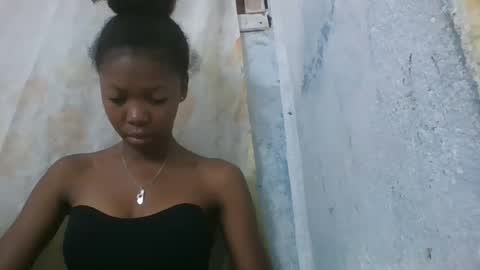 Snapshot of chariola0101 chatting on February 2025 11:25:02 PM chariola0101 online show from February 2025 11:25:02 PM