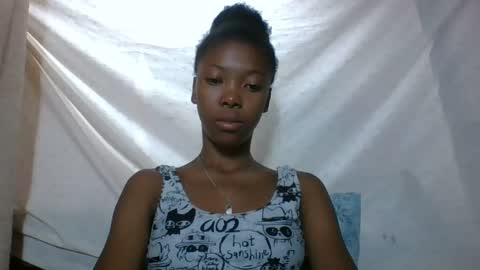Snapshot of chariola0101 chatting on February 2025 06:23:01 PM chariola0101 online show from February 2025 06:23:01 PM
