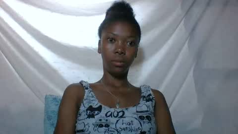 Snapshot of chariola0101 chatting on February 2025 11:14:02 PM chariola0101 online show from February 2025 11:14:02 PM