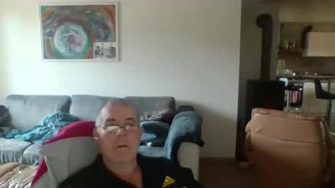 charles6064 online show from October 2025 09:46:02 AM