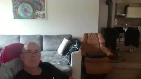 Snapshot of charles6064 chatting on May 2026 11:37:02 AM charles6064 online show from May 2026 11:37:02 AM
