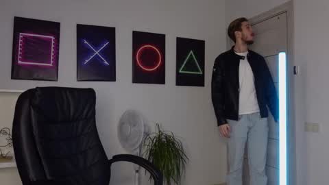 CHARLES SINS online show from February 2025 02:27:01 PM