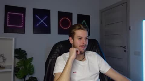 CHARLES SINS online show from February 2025 05:29:01 PM