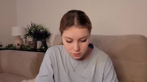 Snapshot of charlesreynosa chatting on March 2026 12:11:01 PM Ariel online show from March 2026 12:11:01 PM