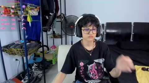 Snapshot of charlietaylorr__ chatting on May 2026 08:46:01 PM Charlie online show from May 2026 08:46:01 PM