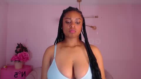 Snapshot of charlote_fun_a chatting on December 2024 08:43:01 PM Charlote online show from December 2024 08:43:01 PM
