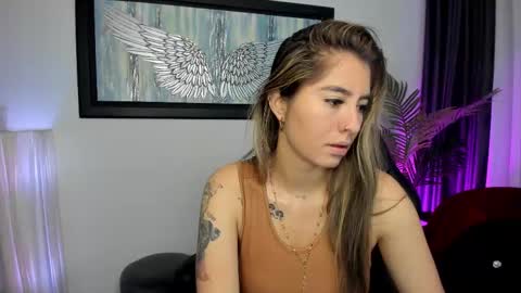 Snapshot of charlote_horny chatting on September 2025 11:36:01 AM Charlote online show from September 2025 11:36:01 AM
