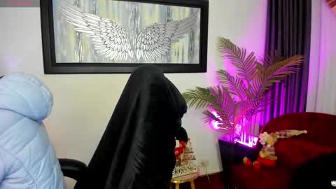 Charlote online show from November 2025 11:36:02 AM