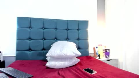 Charlott online show from December 2025 08:37:02 PM