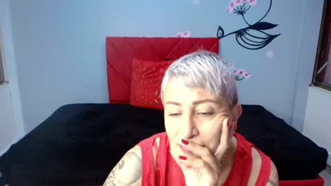 CHARLOTTE GRAY online show from November 2025 12:15:01 PM