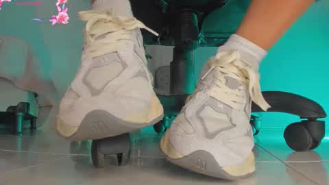 charlotte  grey online show from February 2026 08:09:01 PM