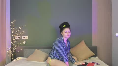 Charlotte online show from February 2025 10:35:02 AM