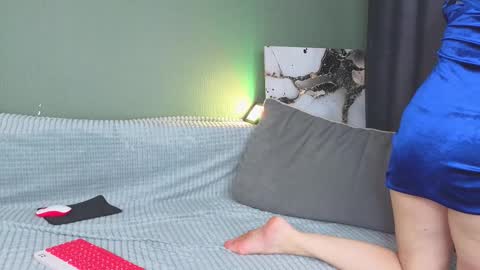 Charlotte online show from September 2025 04:12:01 AM