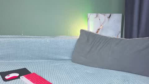 Charlotte online show from September 2025 04:14:02 AM