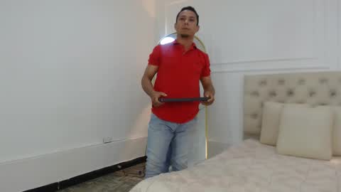 charlottte y dante online show from December 2025 05:24:02 AM