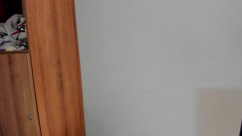 Snapshot of charlotte_evanns_1 chatting on November 2025 01:21:02 PM Charlotte online show from November 2025 01:21:02 PM