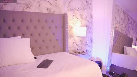 Charlotte online show from April 2026 02:39:01 AM