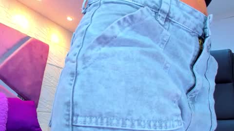 Charlotte Icee online show from October 2025 03:07:01 PM