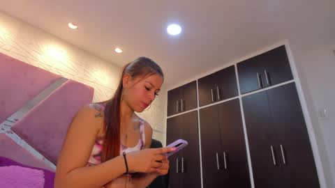 Charlotte Icee online show from April 2026 06:05:02 PM