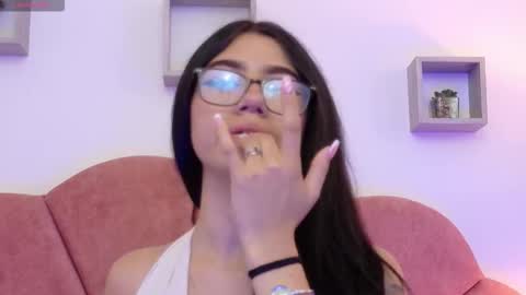 Snapshot of charlotte_millers_ chatting on November 2025 10:30:02 PM Charlotte online show from November 2025 10:30:02 PM