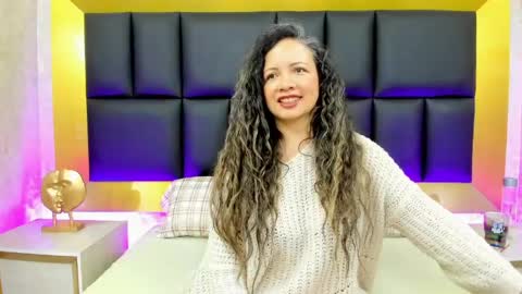 Snapshot of charlotte_monnroe chatting on May 2026 12:24:02 PM charlotte_monnroe online show from May 2026 12:24:02 PM