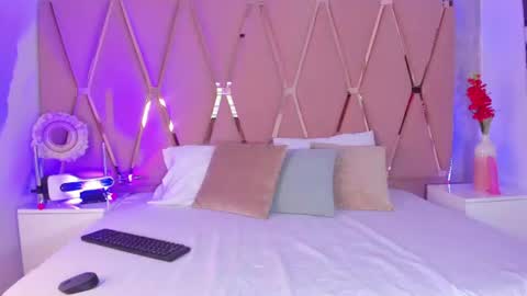 Snapshot of charlotte_north chatting on June 2026 01:43:02 PM Charlotte online show from June 2026 01:43:02 PM
