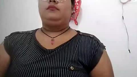 Snapshot of charlotte_rot chatting on September 2025 07:19:02 PM charlotte_rot online show from September 2025 07:19:02 PM