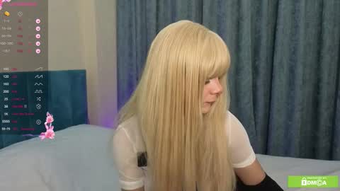 Snapshot of charlotte_wxw chatting on November 2025 05:06:02 PM charlotte_wxw online show from November 2025 05:06:02 PM