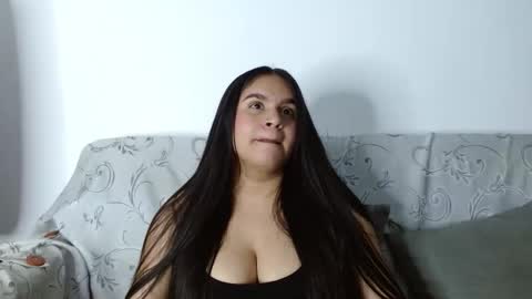 Snapshot of charlottecutie_1 chatting on April 2026 01:48:01 AM Charlotte and Eric online show from April 2026 01:48:01 AM