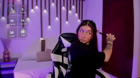 Charlottee online show from April 2026 02:38:01 AM