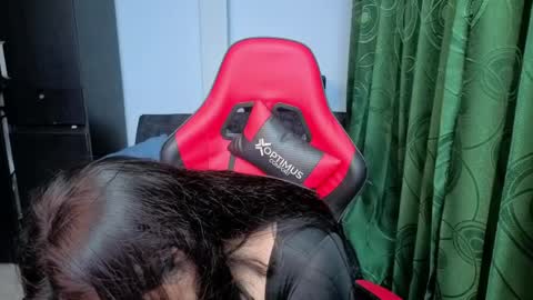 Natalia online show from April 2026 04:01:01 AM