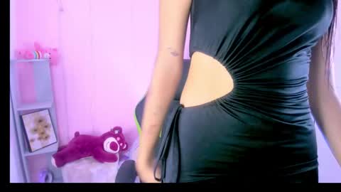 charlotteee online show from November 2025 04:00:02 AM