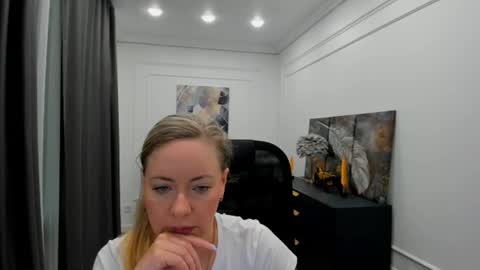 Snapshot of charlottekerti chatting on May 2026 11:49:02 AM Charlotte online show from May 2026 11:49:02 AM