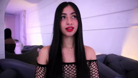Lauren Rus online show from May 2026 12:44:01 PM