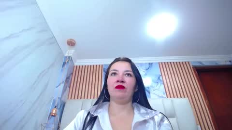 Charlotte  Schmidt online show from January 2026 11:23:02 AM