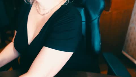 CharlotteXTasty online show from January 2025 10:11:01 AM