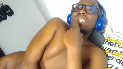 charly_vergonti_ online show from September 2025 04:58:02 AM