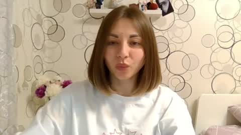 Snapshot of charming__chick chatting on June 2026 05:50:01 PM charming__chick online show from June 2026 05:50:01 PM