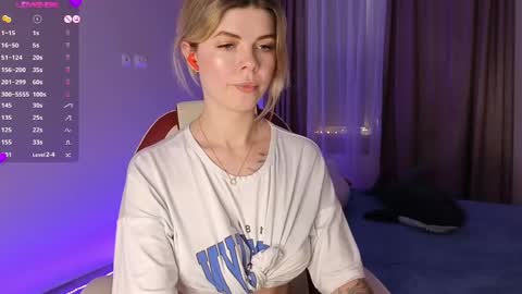 Kira online show from February 2025 11:08:02 AM