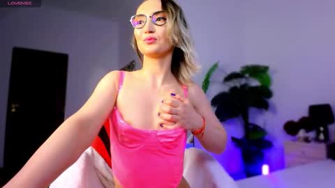  Annye   online show from February 2026 07:42:02 PM