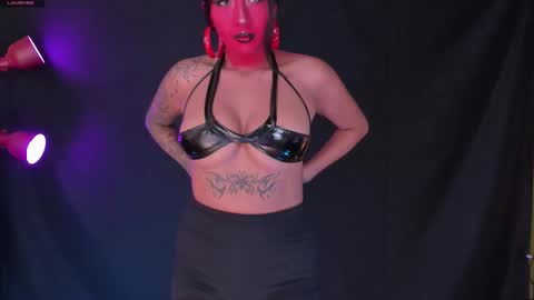 Victoria online show from October 2025 08:43:01 PM