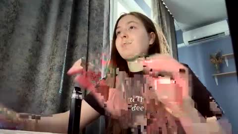 charmingggirl online show from May 2026 10:10:01 AM