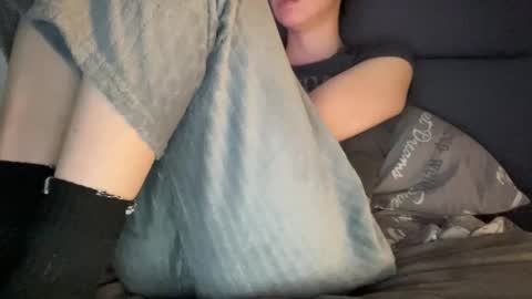 Vicky online show from November 2025 06:52:02 PM