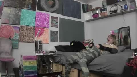 Sarah online show from April 2026 07:37:02 AM