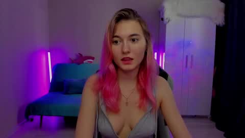 Snapshot of chatur_lady_ chatting on March 2025 05:29:02 AM Betty online show from March 2025 05:29:02 AM