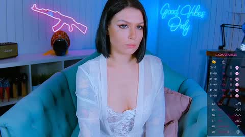 Snapshot of chaturkaterina chatting on February 2025 06:51:01 PM Miss Harmony online show from February 2025 06:51:01 PM