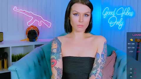 Snapshot of chaturkaterina chatting on February 2025 03:50:01 AM Miss Harmony online show from February 2025 03:50:01 AM