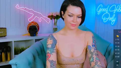 Snapshot of chaturkaterina chatting on March 2025 09:28:01 AM Miss Harmony online show from March 2025 09:28:01 AM