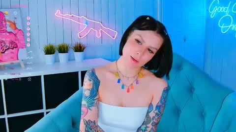 Snapshot of chaturkaterina chatting on October 2025 04:46:02 AM Miss Harmony online show from October 2025 04:46:02 AM