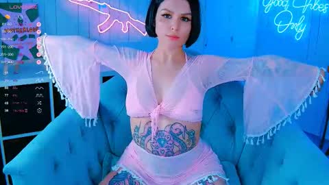 Snapshot of chaturkaterina chatting on November 2025 06:41:02 PM Miss Harmony online show from November 2025 06:41:02 PM